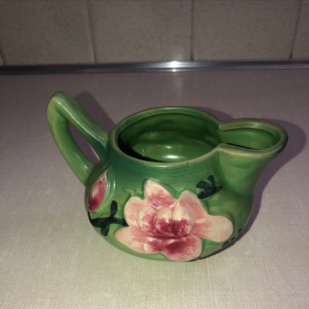 Vintage Roseville 04 pottery Green Floral Small Creamer‎
